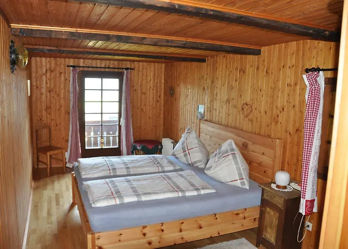 Altes Semesterbostad Gnesau