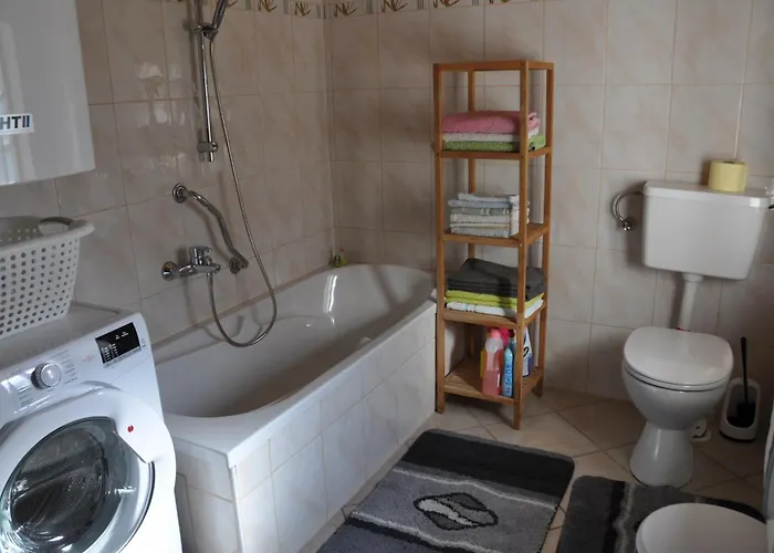 Semesterbostad Altes Gnesau